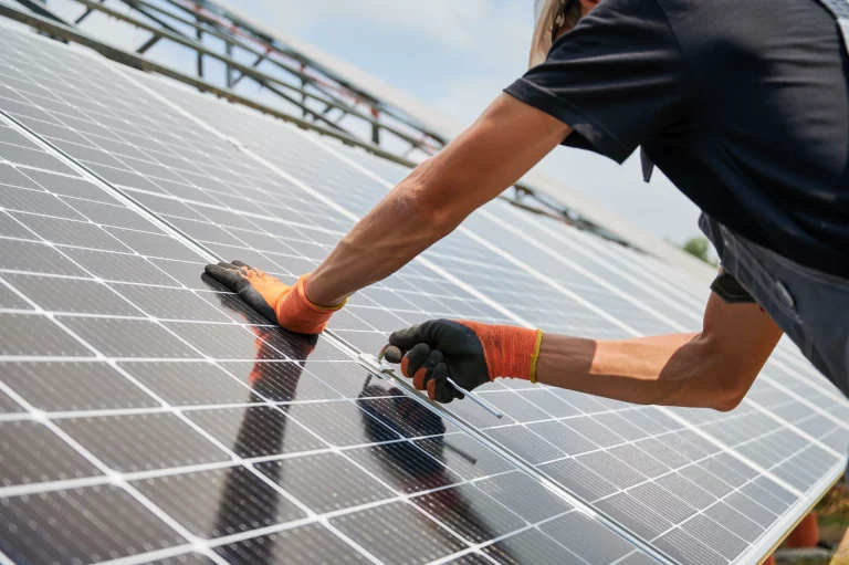 Kit panneau solaire facile à poser : produire sa propre énergie en toute simplicité